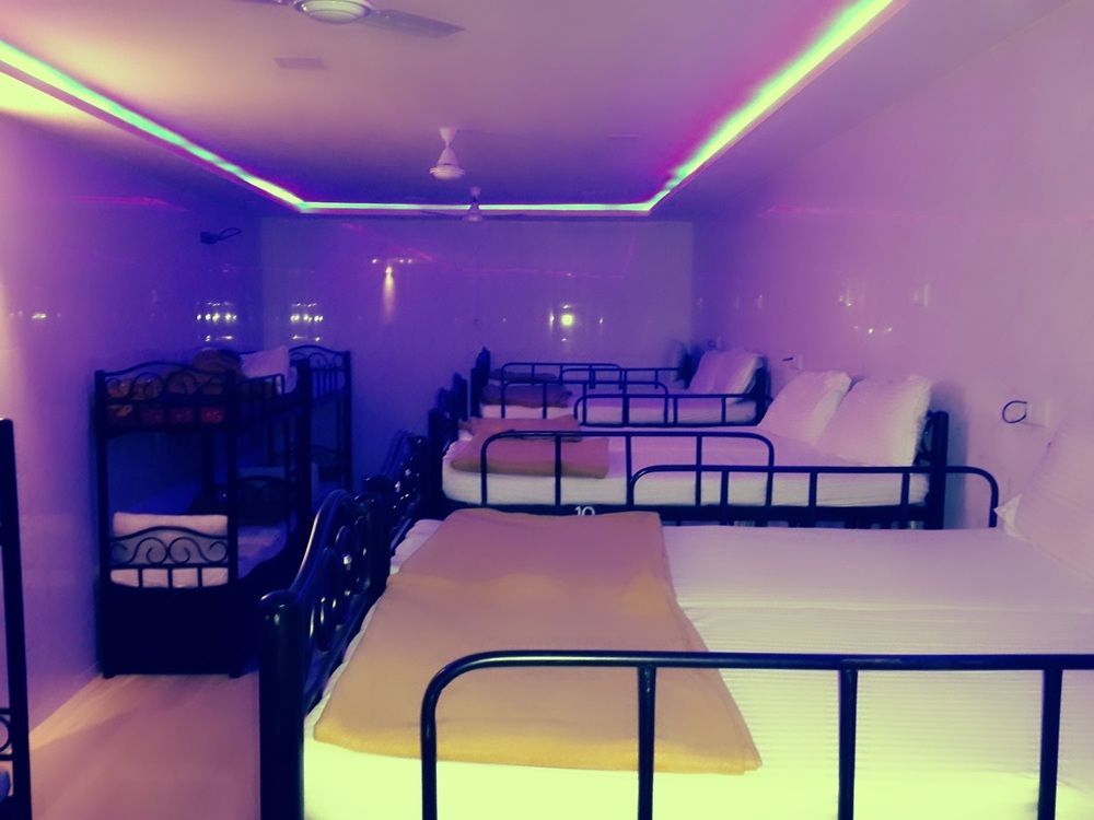 Star Dormitory Bombay Esterno foto