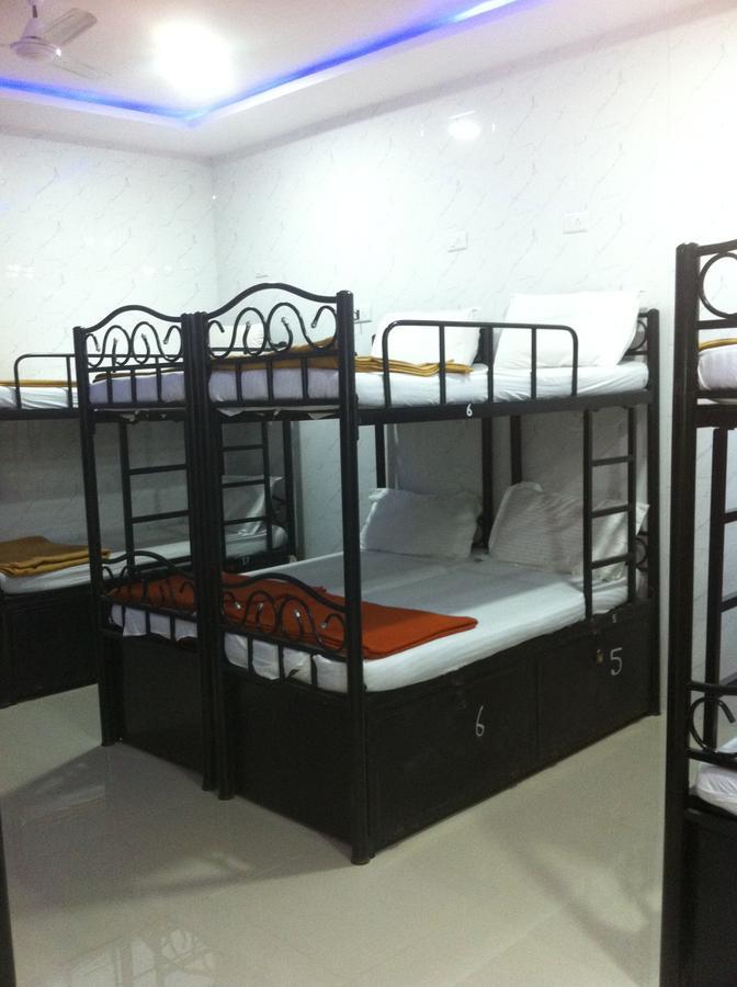 Star Dormitory Bombay Esterno foto