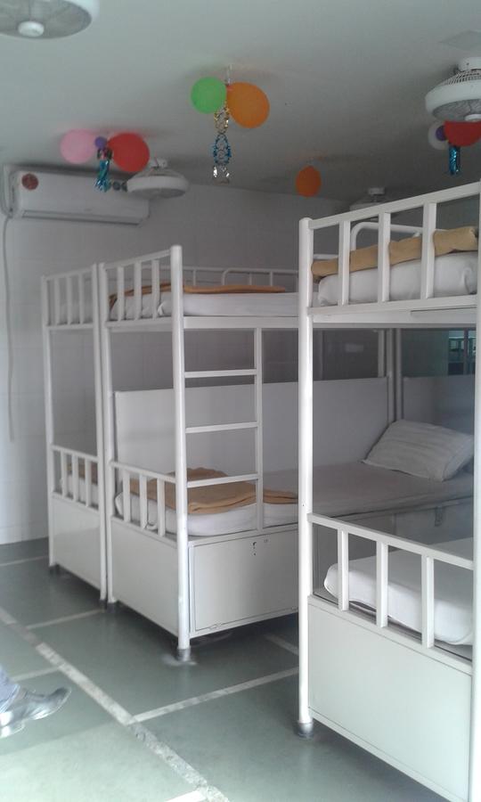 Star Dormitory Bombay Esterno foto