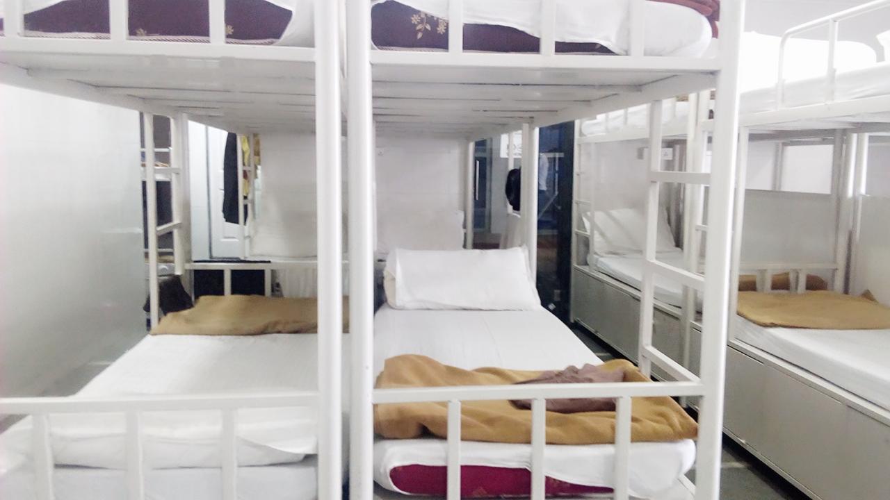 Star Dormitory Bombay Esterno foto